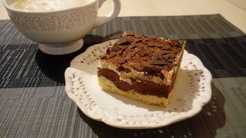 Fale Dunaju z wiśniami