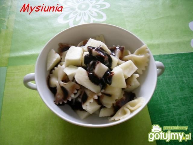 Farfalle z jabłkiem i miodem