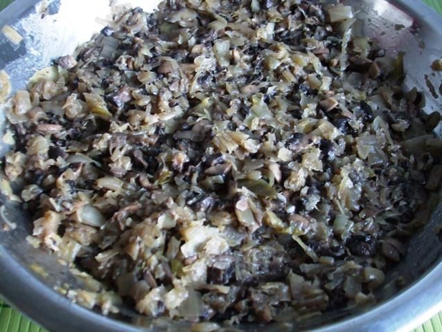 Farsz z kiszoną kapustą i pieczarkami