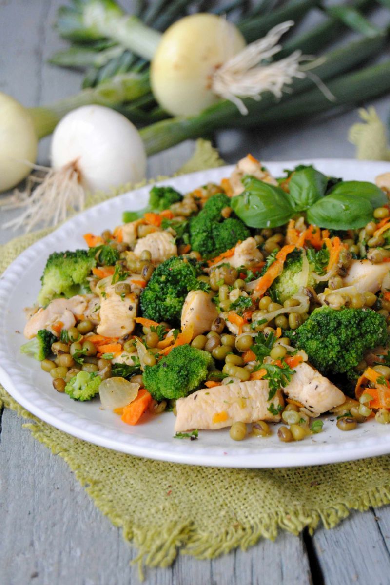 Fasola mung w filetem i warzywami Fasola mung w filetem i warzywami