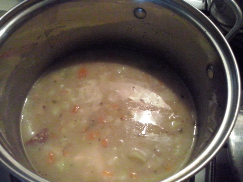 Fasolanka na wędzonych kościach Fasolanka na wędzonych kościach