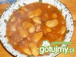 Fasolka po bretońskuz wędliną i cebulą