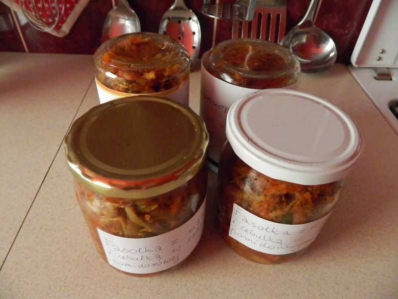 Fasolka szparagowa w pomidorach do słoika Fasolka szparagowa w pomidorach do słoika