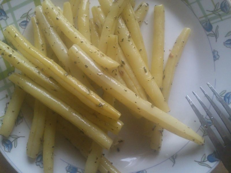 Fasolka szparagowa z czosnkiem i ziołami