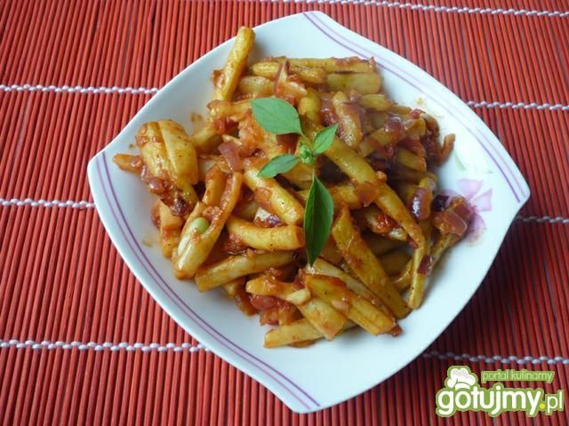 Fasolka szparagowa z pomidorami i cebulą Fasolka szparagowa z pomidorami i cebulą