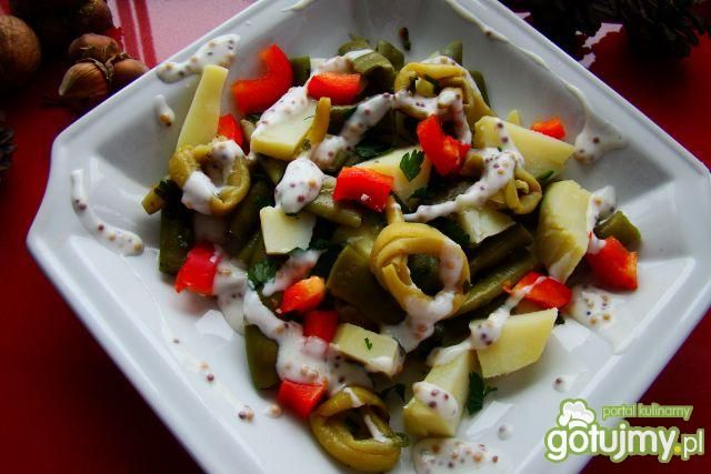 Fasolka szparagowa z ziemniakami i sosem