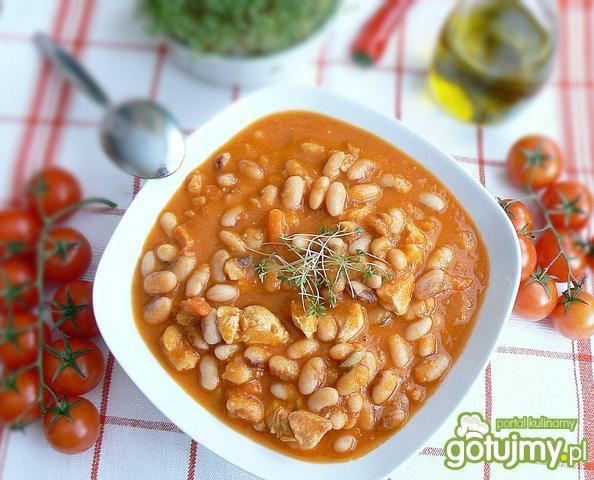 Fasolka w pomidorach