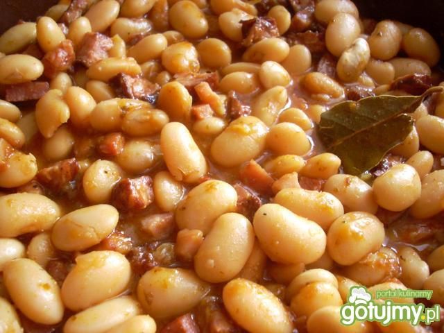 Fasolka w sosie pomidorowym  Fasolka w sosie pomidorowym