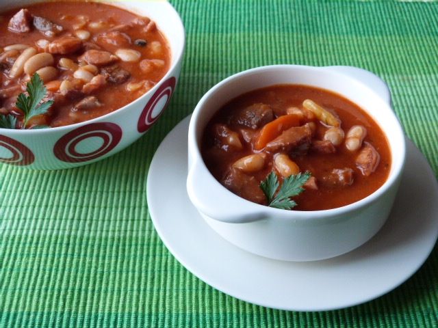 Fasolka z mięsem i warzywami