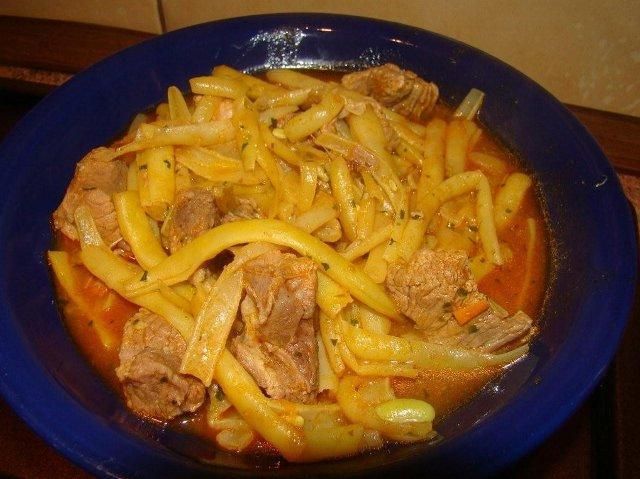 Fasolka z mięsem po bułgarsku