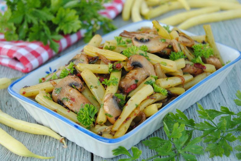 Fasolka z pieczarkami