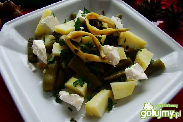 Fasolka z ziemniakami i fetą  Fasolka z ziemniakami i fetą