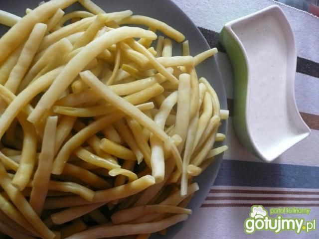 Fasolka żółta z dipem ziołowym Fasolka żółta z dipem ziołowym