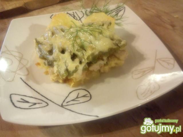 Fasolkowa zapiekanka z kurczakiem. Fasolkowa zapiekanka z kurczakiem.