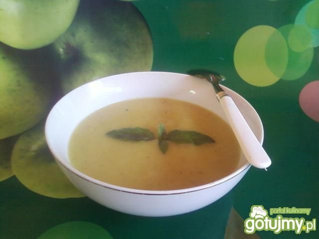 Fasolowo - ziemniaczany krem. Fasolowo - ziemniaczany krem.