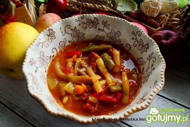 Fasolowy mix -pyszny kociołek