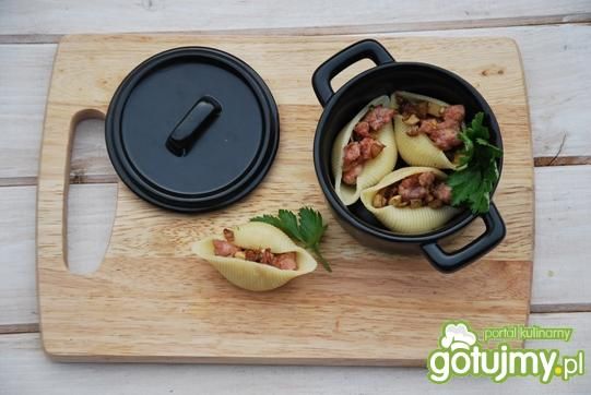 Faszerowane muszelki makaronowe