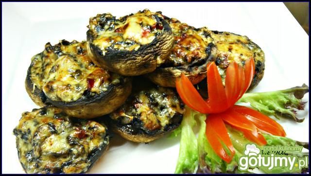 Faszerowane pieczarki.