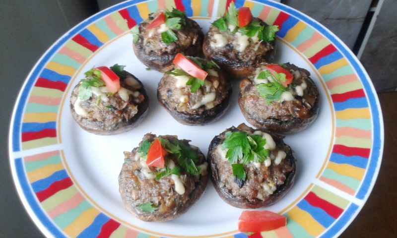Faszerowane pieczarki