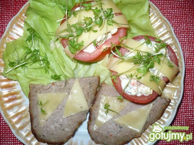 Faszerowane pomidory z dodatkiem