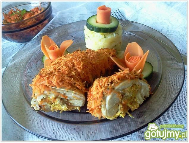 Faszerowane udko pod pierzynką z marchew