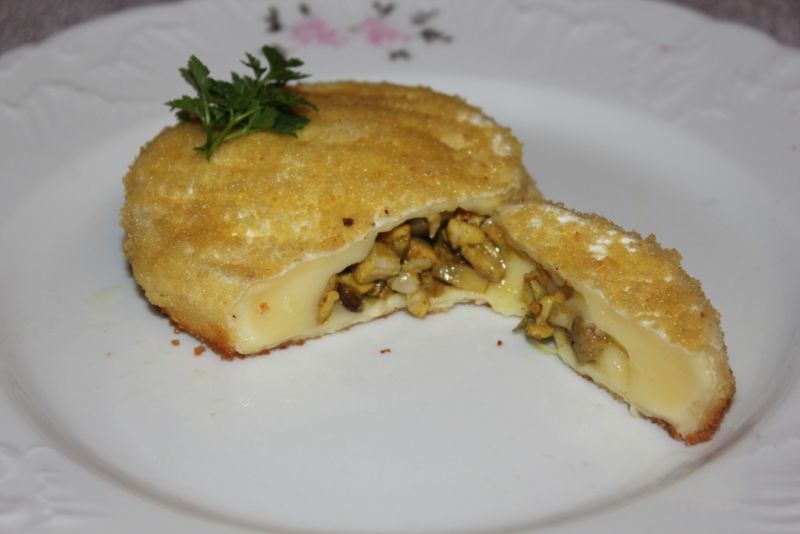 Faszerowany camembert  Faszerowany camembert