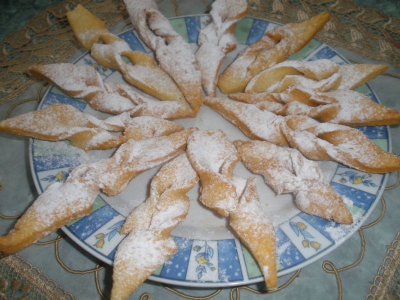 Faworki bardzo chrupiące 