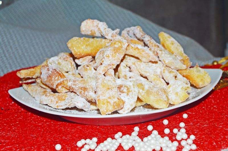 Faworki (chrusty) z mascarpone Faworki (chrusty) z mascarpone