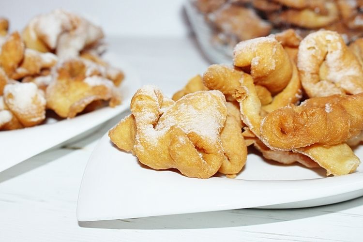 Faworki z krupczatki