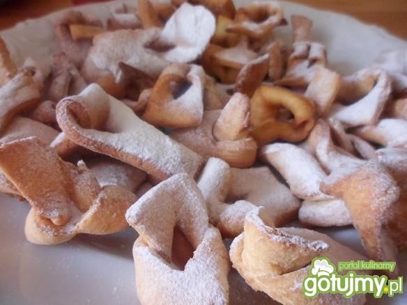 Faworki/chrusty Faworki/chrusty