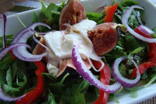 Figi z serem mozzarella  Figi z serem mozzarella