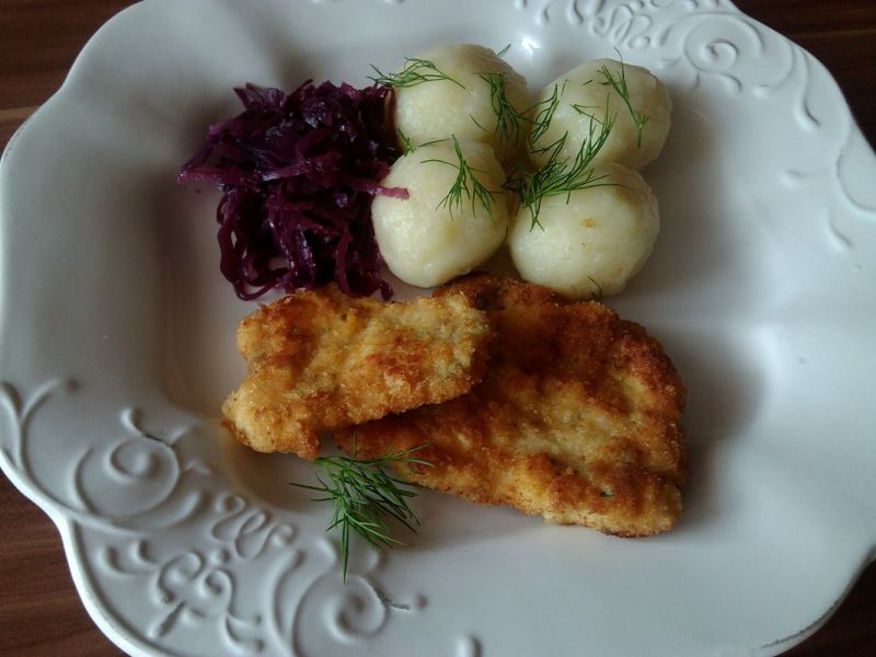 Filecik z kurczaka z koperkową panierką