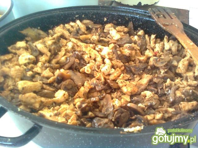 Filet drobiowy z pieczarkami Filet drobiowy z pieczarkami