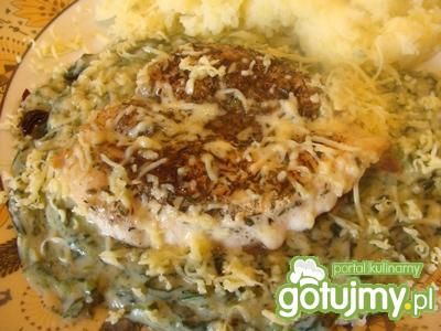 Filet w sosie szpinakowym  Filet w sosie szpinakowym