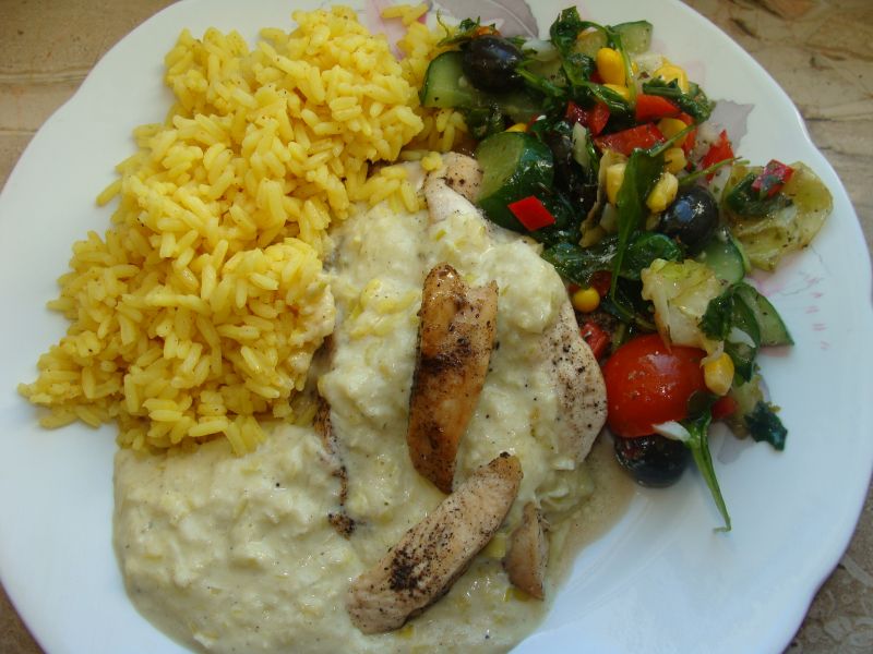 Filet w sosie z pora z chrzanem Filet w sosie z pora z chrzanem