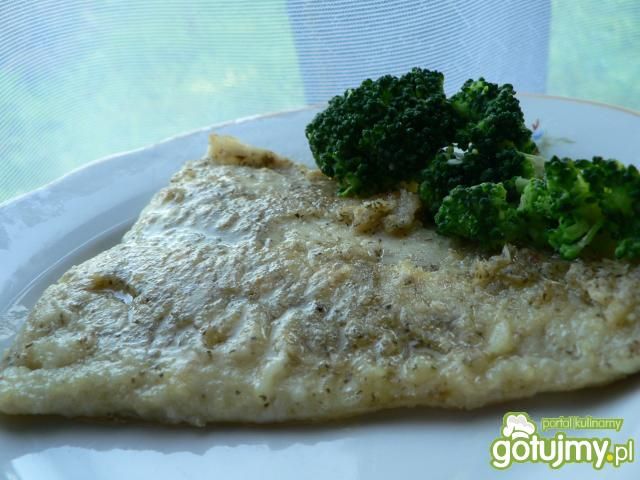 Filet z dorsza z brokułem  Filet z dorsza z brokułem