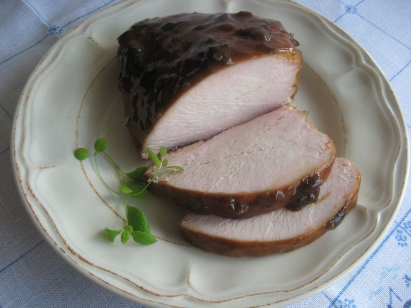 Filet z indyka pieczony w marynacie z powideł Filet z indyka pieczony w marynacie z powideł