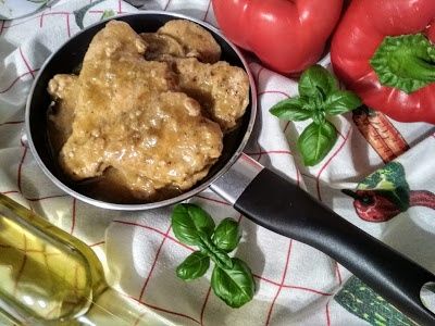 Filet z indyka w sosie Filet z indyka w sosie