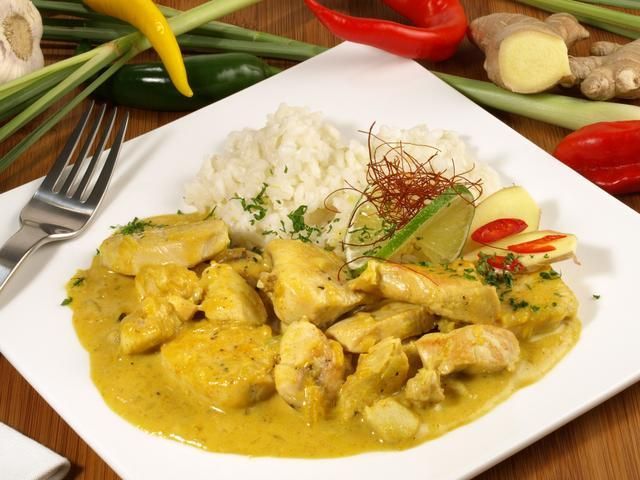 Filet z indyka w sosie curry Filet z indyka w sosie curry