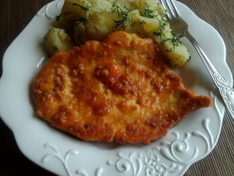 Filet z kurczaka duszony w sosie pomidorowym 