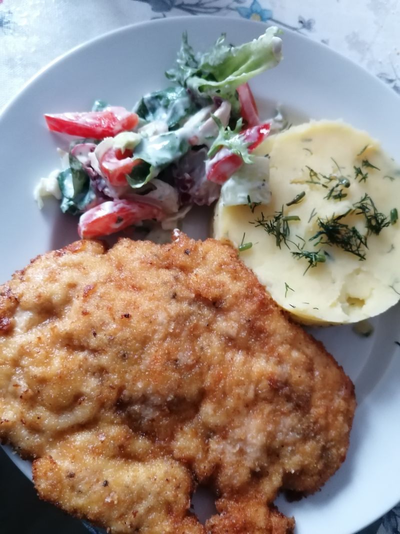 Filet z kurczaka panierowany