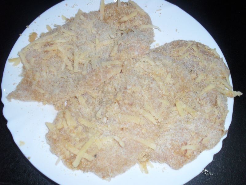 Filet z kurczaka w panierce z serem