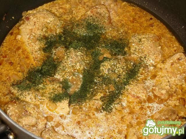 Filet z kurczaka w sosie śmietanowym 3 Filet z kurczaka w sosie śmietanowym 3