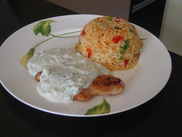 Filet z kurczaka w sosie ziołowym