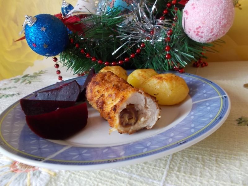 Filet z kurczaka z daktylami i pieczone buraki
