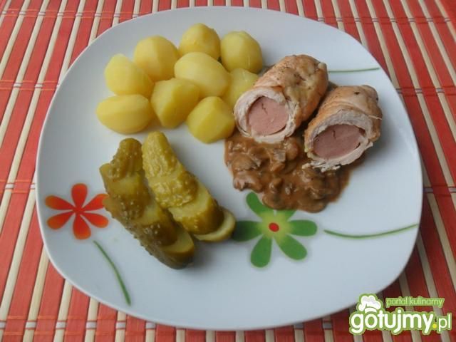 Filet z kurczaka z parówką Filet z kurczaka z parówką