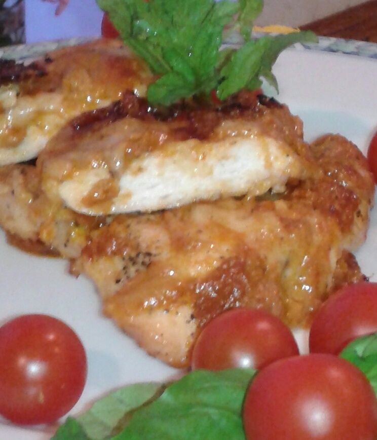 Filet z kurczaka z pesto i serem Filet z kurczaka z pesto i serem