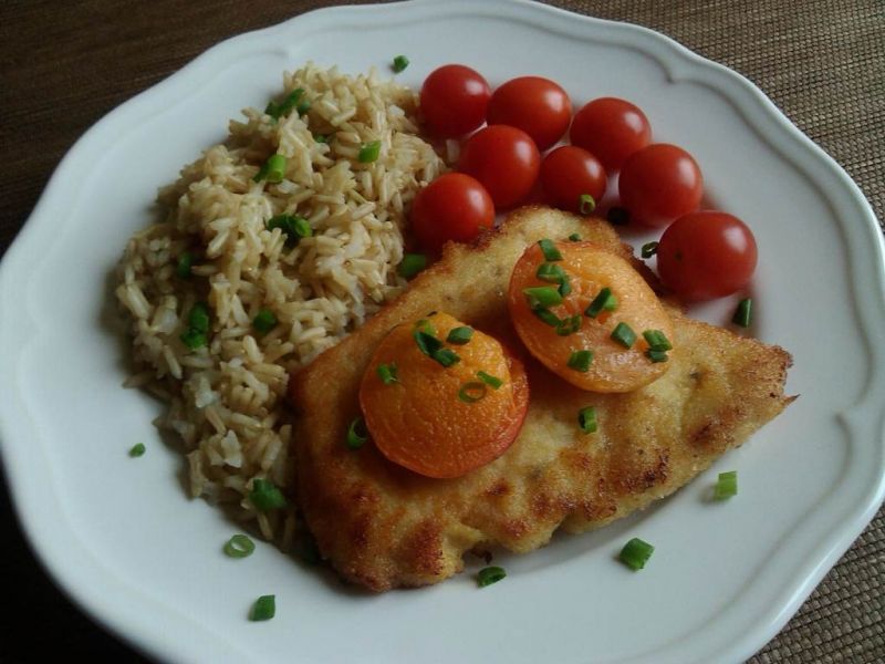 Filet z kurczaka zapiekany z morelami 