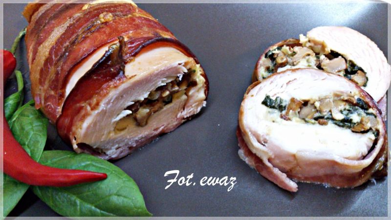 Filet z kurkami, szpinakiem i serem