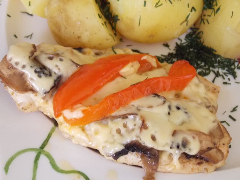 Filet z pieczoną papryką